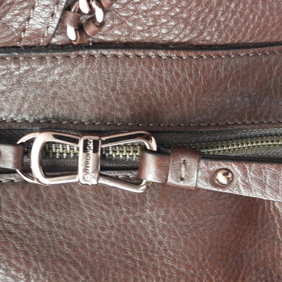 B. Makowsky Handbag - Picture 3 of 5